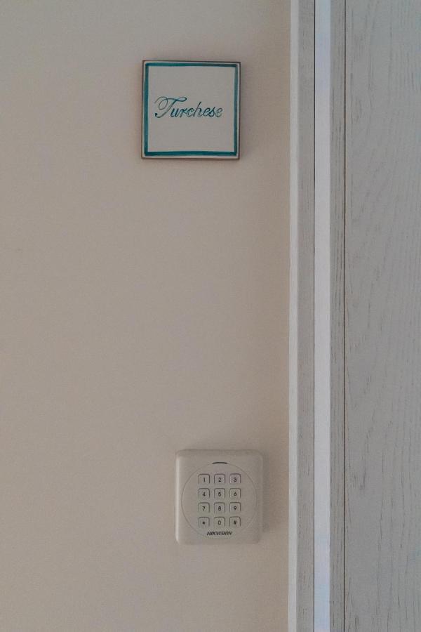 B-Welcome Rooms Of Charme E Relax 滨海波利尼亚诺 外观 照片